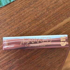 UD Stay Naked Correcting Concealer 80WO Deep Warm Orange